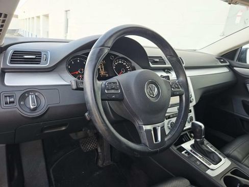 Used 2013 Volkswagen CC Sport FWD image 6