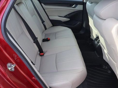 Used 2020 Honda Accord Touring image 26