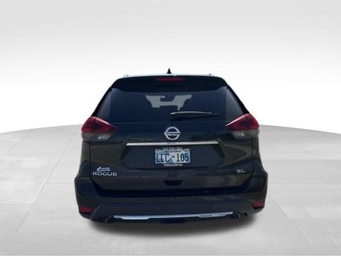 Used 2018 Nissan Rogue SL FWD image 4