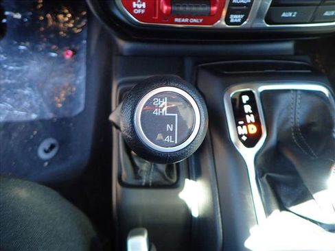 New 2025 Jeep Wrangler Unlimited Rubicon image 21