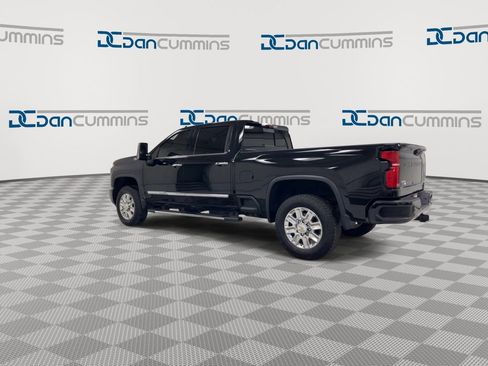 Used 2025 Chevrolet Silverado 2500 High Country w/ Technology Package image 6