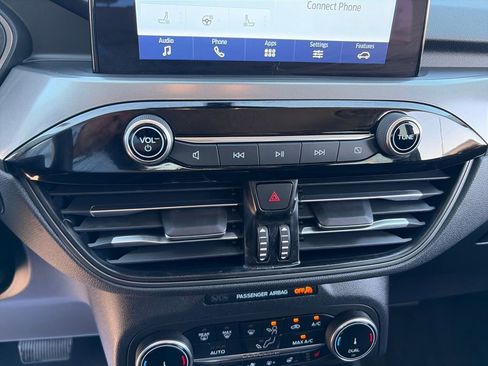Used 2023 Ford Escape Active w/ Cold Weather Package FWD image 20