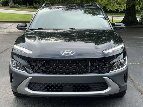 Used 2023 Hyundai Kona Limited FWD image 6