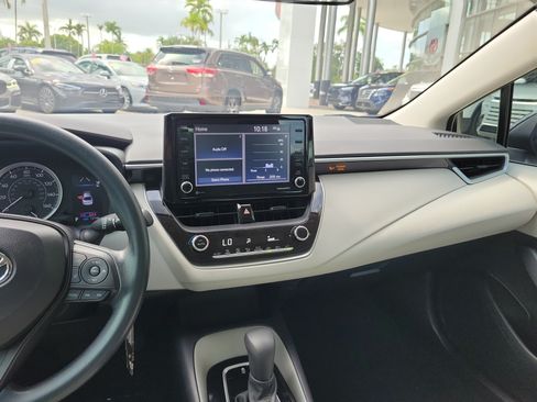 Certified 2022 Toyota Corolla LE FWD image 18