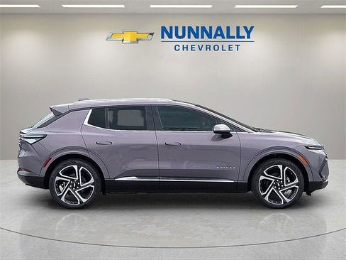 New 2026 Chevrolet Equinox EV LT image 6