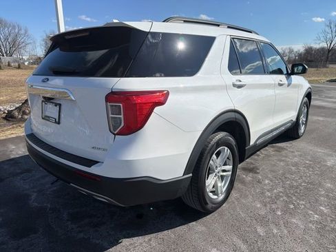 Certified 2022 Ford Explorer XLT w/ Equipment Group 202A image 6