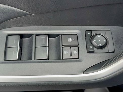 Used 2023 Toyota RAV4 AWD Hybrid image 15