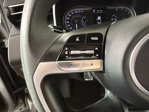 Used 2024 Hyundai Santa Cruz SE FWD image 16