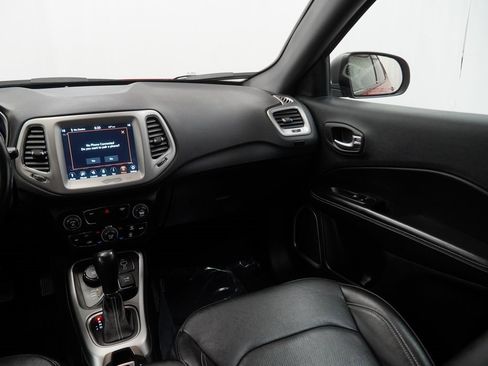 Certified 2021 Jeep Compass 80th Special Edition image 27