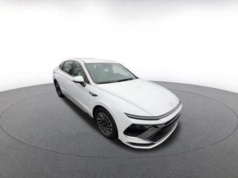 Used 2025 Hyundai Sonata SEL image 8