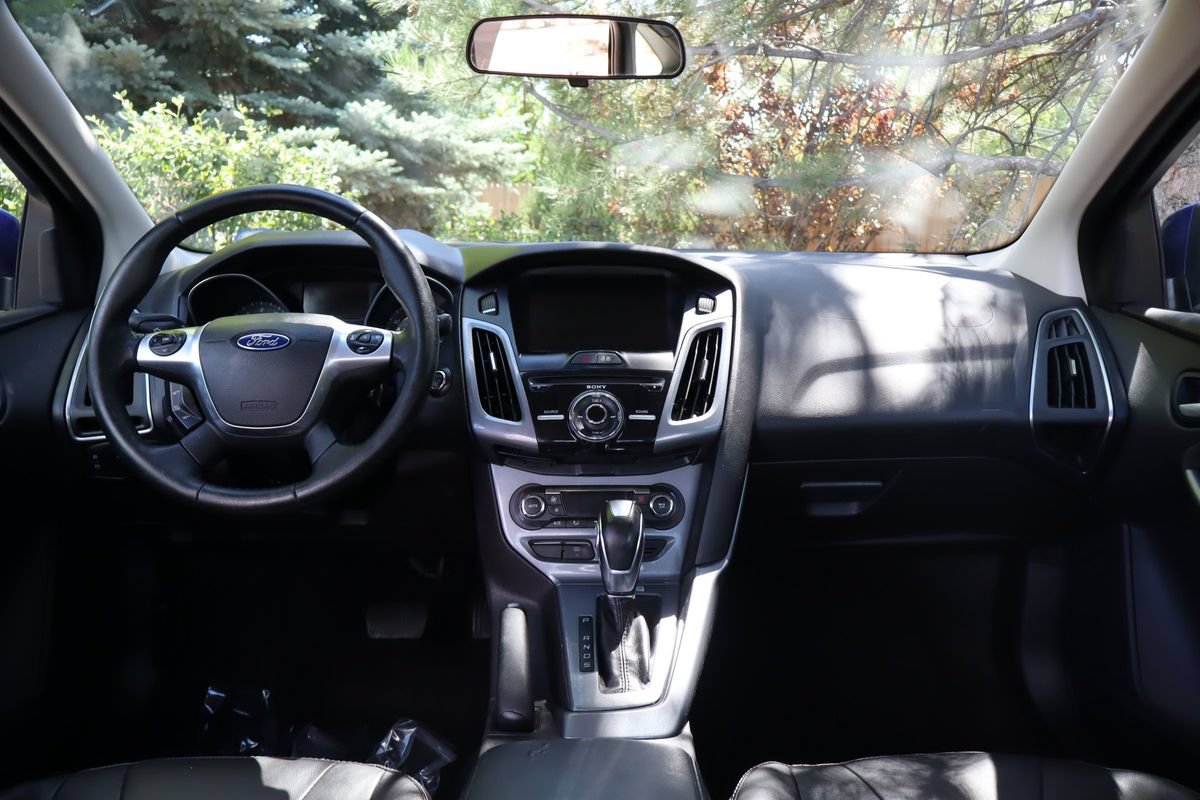 Used 2014 Ford Focus Titanium FWD image 16