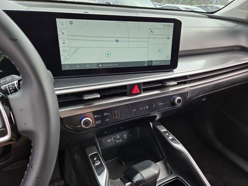 Used 2025 Kia Sorento S w/ Panoramic Sunroof Package image 20