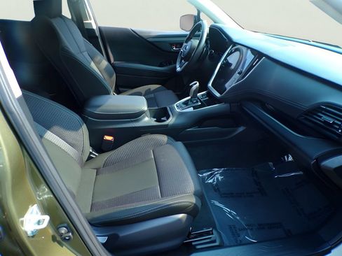 Certified 2025 Subaru Outback Premium AWD/4WD image 7