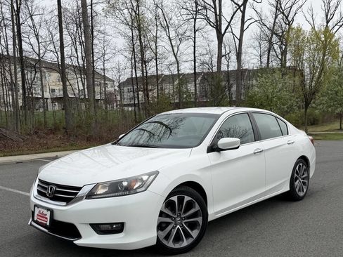Used 2015 Honda Accord Sport image 1