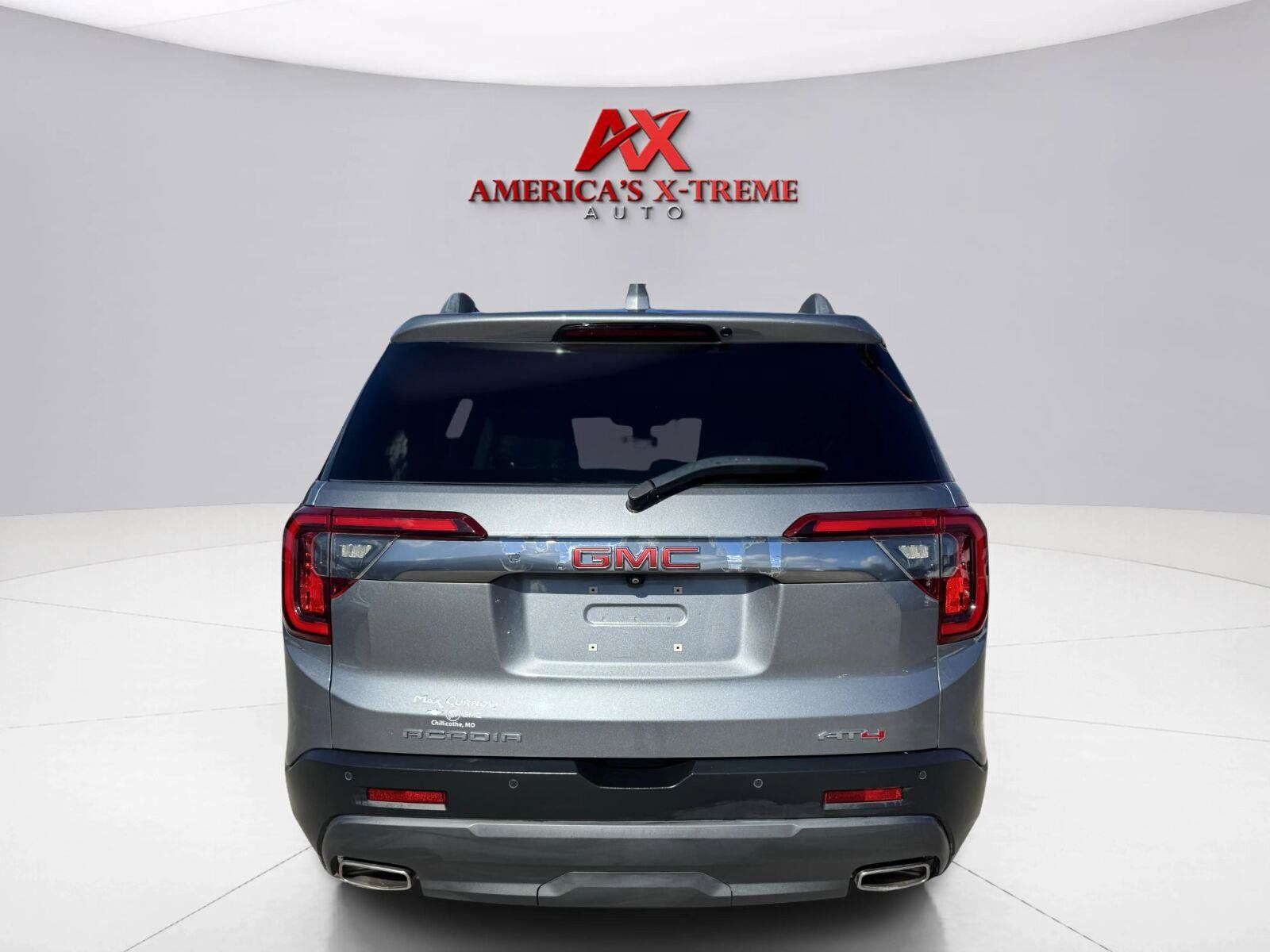 Used 2021 GMC Acadia AT4 w/ Technology Package AWD/4WD image 3