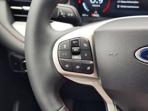 New 2026 Ford Explorer Active RWD image 28