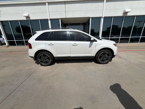 Used 2013 Ford Edge SEL FWD image 3