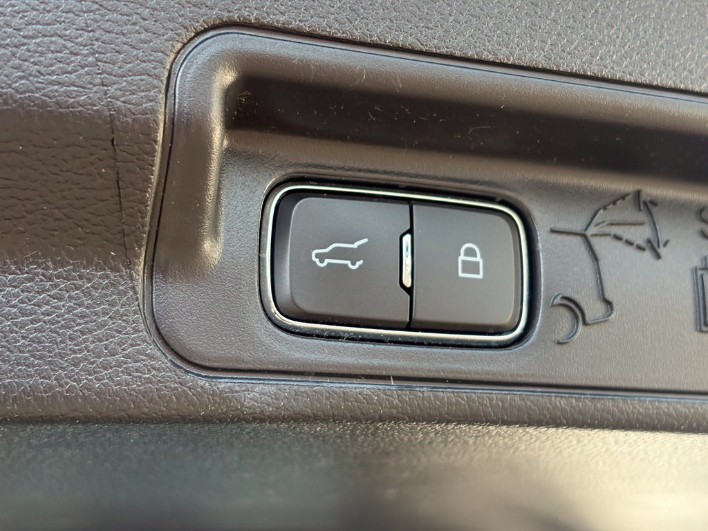 Used 2021 Ford Explorer ST w/ Equipment Group 401A AWD/4WD image 8