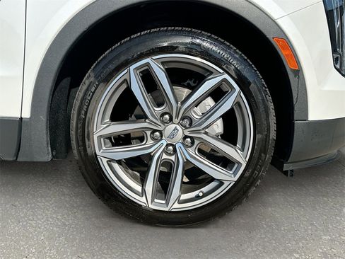 Used 2020 Cadillac XT4 Sport w/ Cold Weather Package image 33