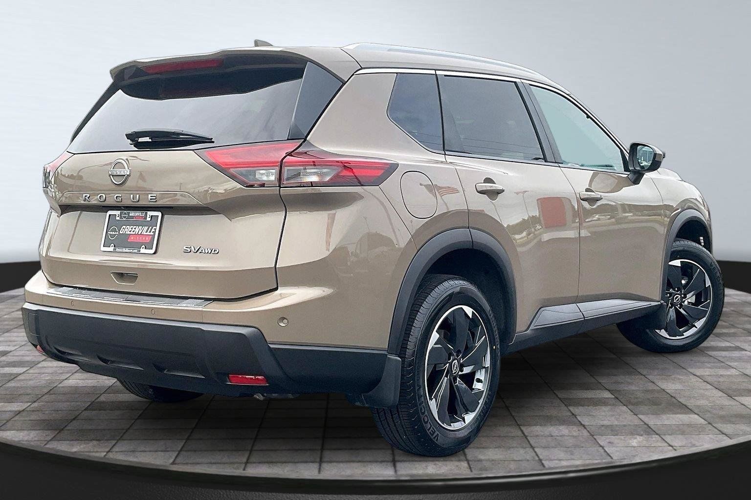 Certified 2024 Nissan Rogue SV w/ SV Premium Package AWD/4WD image 14