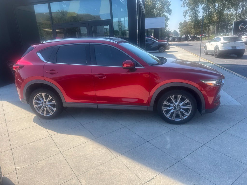Used 2019 MAZDA CX-5 Grand Touring w/ GT Premium Package FWD image 2