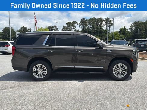 Used 2021 GMC Yukon SLT RWD image 8