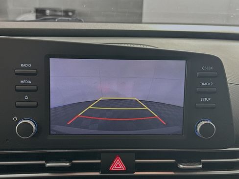 Used 2023 Hyundai Elantra SEL FWD image 21