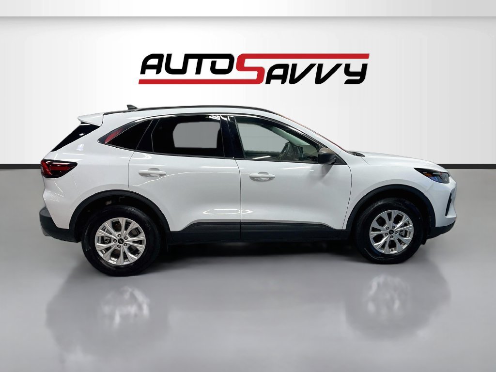 Used 2024 Ford Escape Active w/ Tech Pack #1 AWD/4WD image 8