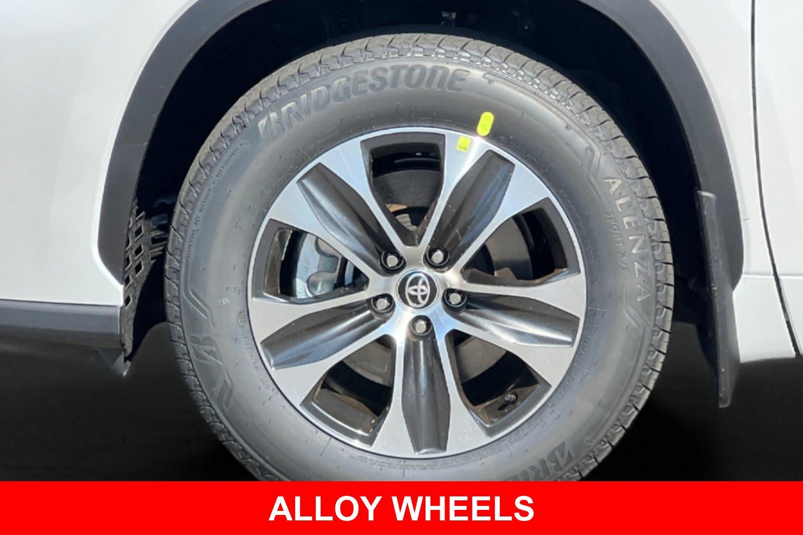 New 2026 Toyota Highlander XLE AWD/4WD image 33