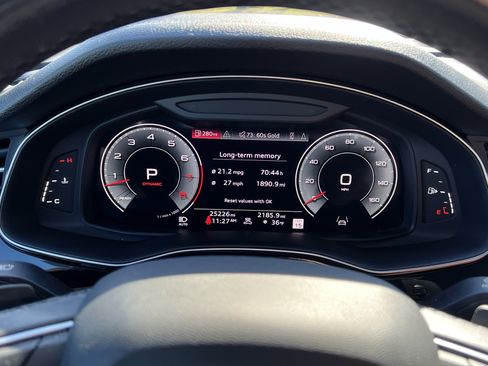 Used 2023 Audi Q7 3.0T Prestige w/ Prestige Package image 21