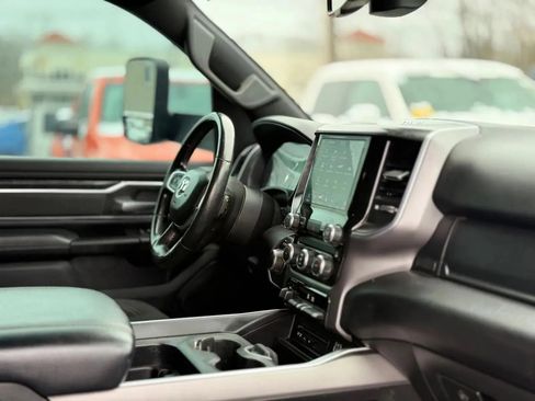 Used 2019 RAM 1500 Big Horn AWD/4WD image 14