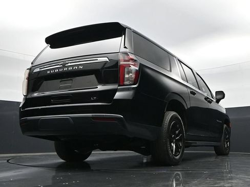 Used 2021 Chevrolet Suburban LT AWD/4WD image 48