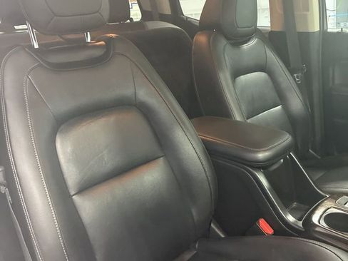Used 2018 GMC Canyon SLT w/ Driver Alert Package image 44