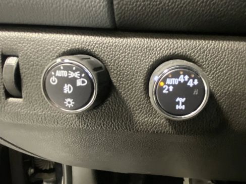 Used 2021 Chevrolet Colorado Z71 w/ Safety Package image 38