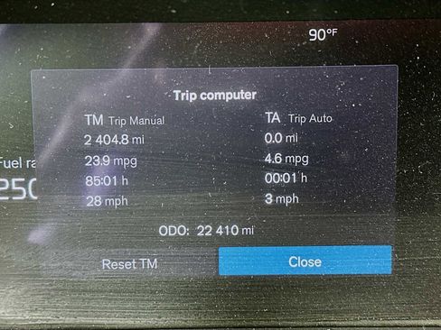 Used 2023 Volvo XC60 B5 Ultimate AWD/4WD image 12