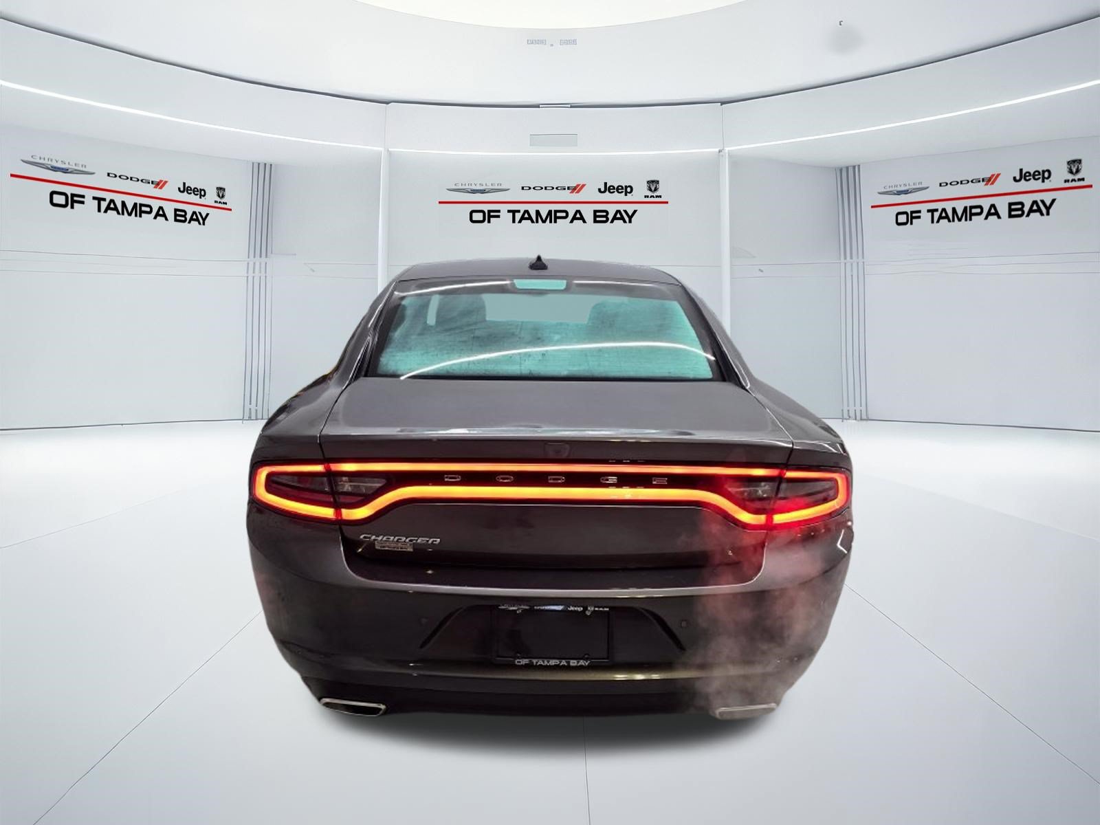 Used 2023 Dodge Charger SXT RWD image 5