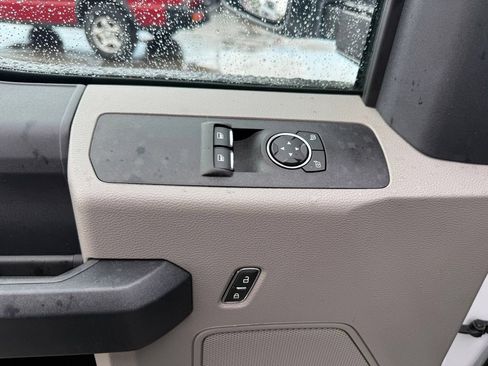 Used 2022 Ford F350 XL w/ Power Equipment Group RWD image 9
