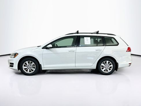 Used 2016 Volkswagen Golf S FWD image 4