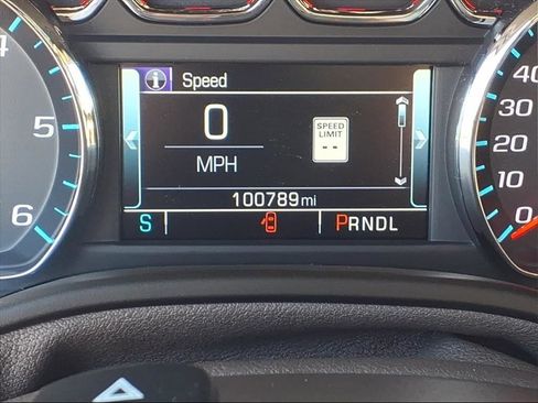 Used 2019 Chevrolet Suburban LT image 29