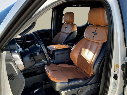 Used 2023 Ford F350 Platinum w/ FX4 Off-Road Package image 26