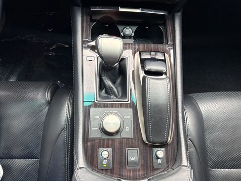 Used 2013 Lexus LS 460 L w/ Preferred Accessory Package RWD image 22