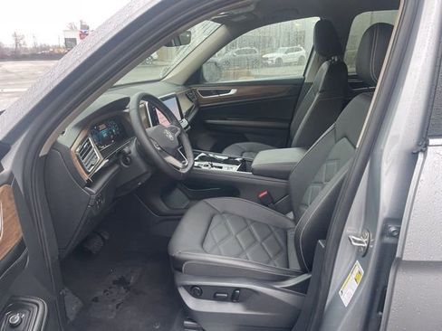 Certified 2026 Volkswagen Atlas SE image 7