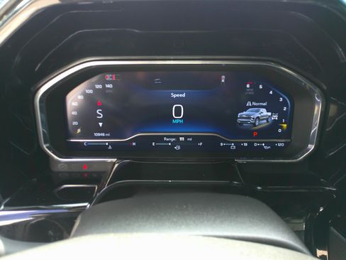 Used 2024 Chevrolet Silverado 1500 LTZ w/ LTZ Premium Package image 22