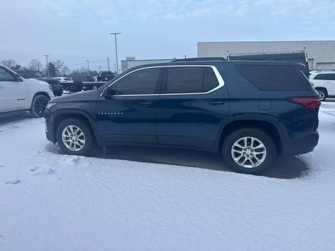 Used 2022 Chevrolet Traverse LS image 5