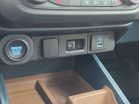 Used 2022 Ford Maverick Lariat w/ Lariat Luxury Package FWD image 23