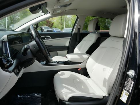 Certified 2023 Kia Sportage EX AWD/4WD image 31