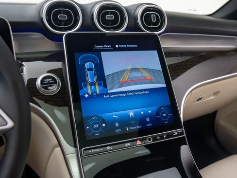 New 2026 Mercedes-Benz GLC 300 4MATIC image 26