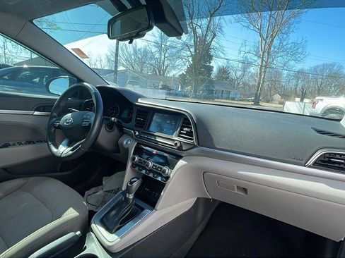 Used 2020 Hyundai Elantra Value Edition w/ Cargo Package (C1) FWD image 28