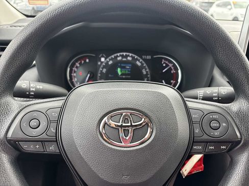 Used 2023 Toyota RAV4 LE AWD/4WD image 11