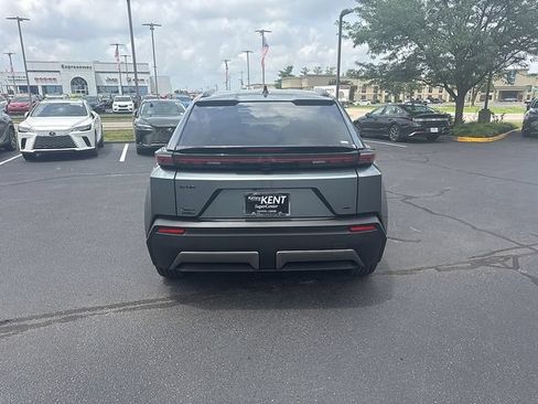 New 2026 Toyota C-HR AWD/4WD image 5